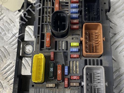 Fuse box PEUGEOT 3008 I MPV (0U_) 1.6 HDi | BP27594533E1 