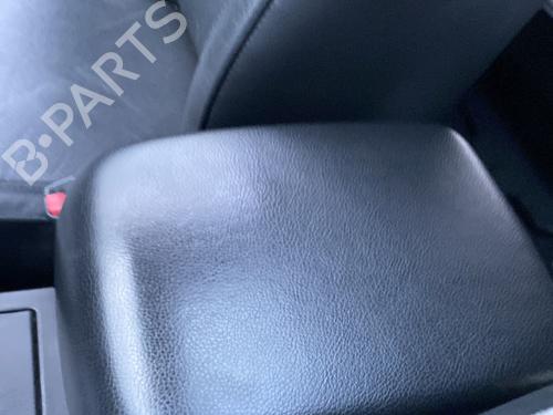 Armrest / Center console SUZUKI GRAND VITARA II (JT, TE, TD) 1.9 DDiS All-wheel Drive (JT419, TD44, JB419WD, JB419XD,... | BP31908928I20 - Image 2