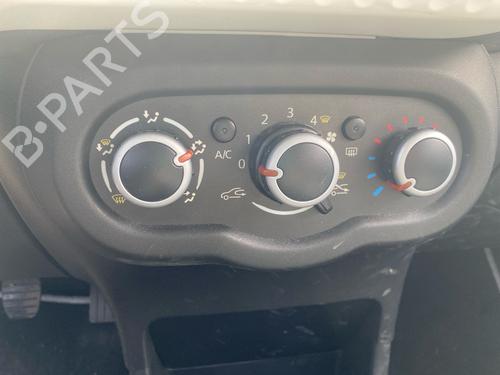 Climate control RENAULT TWINGO III (BCM_, BCA_) 0.9 TCe 90 (BCM9, BCM2) | BP38072040I5 - Image 3