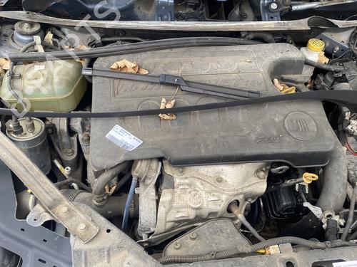 Used Injector Injector FIAT BRAVO II (198_) 1.6 D Multijet (198AXL1B) (120 hp) 32439615 32439615