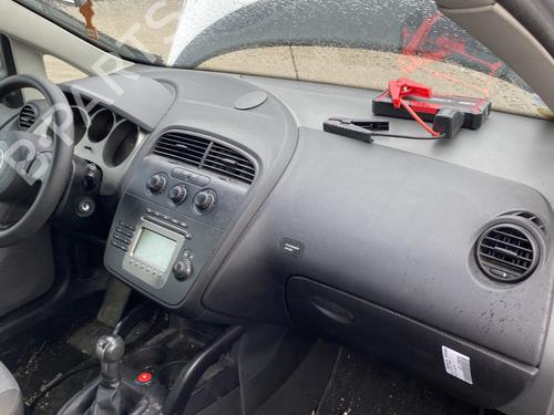 Instrumentbræt SEAT ALTEA (5P1) 1.9 TDI (105 hp) 32326760