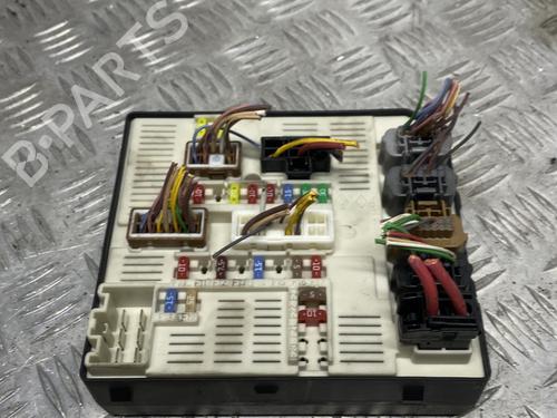 Fuse box RENAULT LAGUNA III (BT0/1) 1.5 dCi (BT00, BT0A, BT0T, BT1J) | BP28589266E1