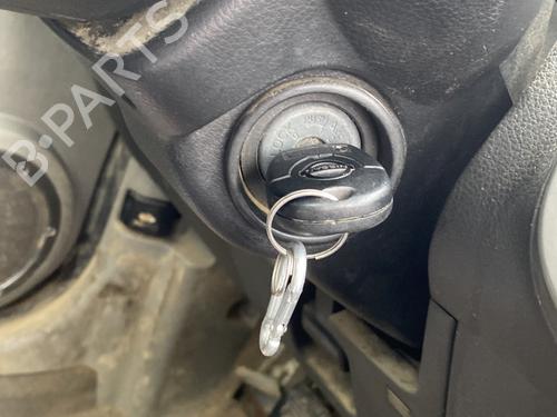 Used Ignition barrel NISSAN X-TRAIL I (T30) 2.2 Di 4x4 (114 hp) 31994814