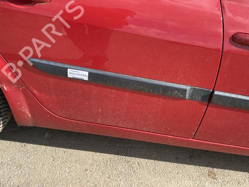 right-rear-door-renault-megane-ii-saloon-lm01_-2003-25222314 main image