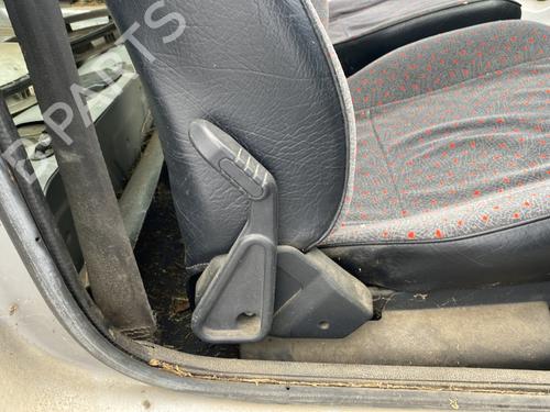 Used Right front seat Right front seat CITROËN AX (ZA-_) 11 (54 hp) 25892303 25892303