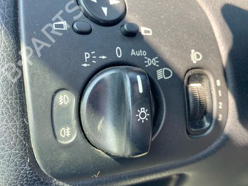 Interruttore luci Interruttore luci MERCEDES-BENZ C-CLASS (W203) C 220 CDI (203.008) (150 hp) 37638210 37638210