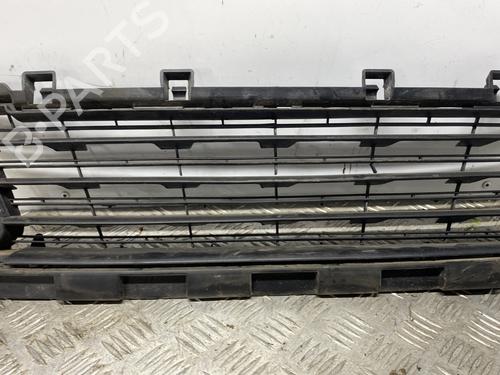 Used Grille PEUGEOT 308 SW II (LC_, LJ_, LR_, LX_, L4_) 1.6 BlueHDi 100 (99 hp) 24974158