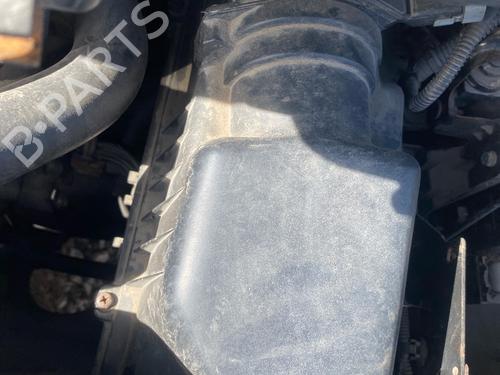 Air filter box PEUGEOT 807 (EB_) 2.2 HDi | BP39215417M87 - Image 2