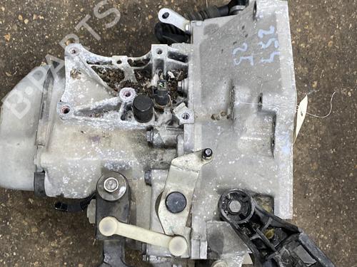 Used Gearbox PEUGEOT 208 I (CA_, CC_) 1.2 VTI 82 (82 hp) 25281190