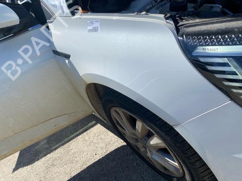 right-front-fenders-renault-megane-iv-grandtour-k9amn_-2016-38236077 main image