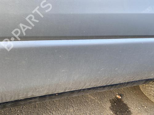 door-moulding-trim-toyota-picnic-_xm1_-1996-1997-1998-1999-2000-2001-31643010 main image