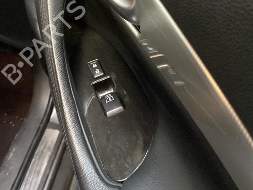 Right front window switch INFINITI EX 30d | BP23782224I26 