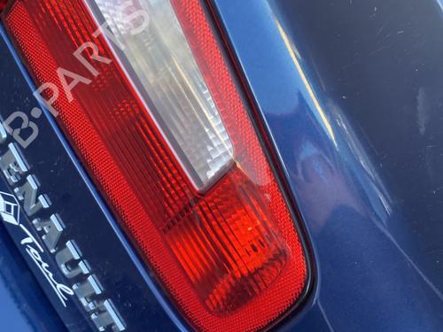 Feu de coffre gauche RENAULT LAGUNA II (BG0/1_) 1.6 16V (BG1G, BG1H) (112 hp) 31715182