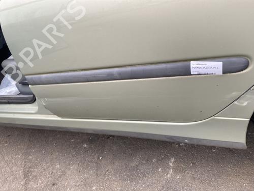 Used Door moulding trim RENAULT LAGUNA I (B56_, 556_) 1.8 16V (B563, B564) (120 hp) 21093045