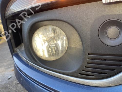 right-front-fog-light-renault-megane-iv-hatchback-b9amn_-2015-30821319 main image