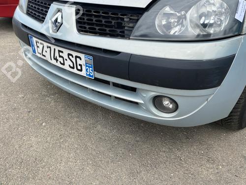 Used Front bumper RENAULT CLIO II (BB_, CB_) 1.5 dCi (B/CB07) (65 hp) 28540805
