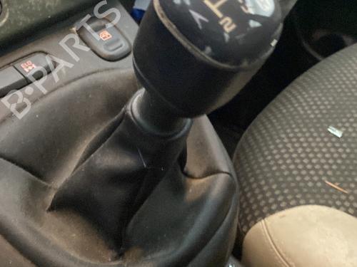 Used Shift knob Shift knob FIAT PANDA (312_, 319_) 1.3 D Multijet 4x4 (312PXL1A) (75 hp) 31129157 31129157