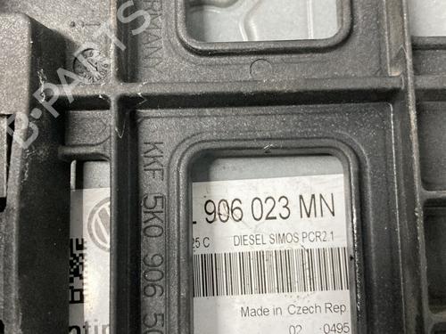 Used Engine control unit (ECU) Engine control unit (ECU) VW GOLF VI (5K1) 1.6 TDI (105 hp) 23783417 23783417
