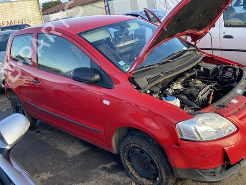 Used Engine control unit (ECU) Engine control unit (ECU) VW FOX Hatchback (5Z1, 5Z3, 5Z4) 1.4 TDI (70 hp) 31647336 31647336