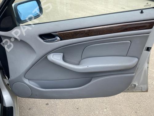 Høyre frontpanel BMW 3 (E46) 320 d (150 hp) 26297763