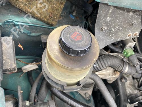 Used Power steering reservoir Power steering reservoir 36400495 36400495