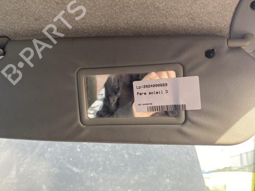 Used Right sun visor Right sun visor 22127463 22127463