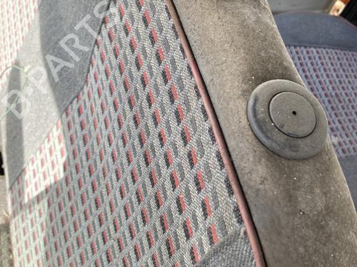 Used Right front seat Right front seat RENAULT TRAFIC Van (T_, P_, V_) 2.1 D (58 hp) 28817126 28817126