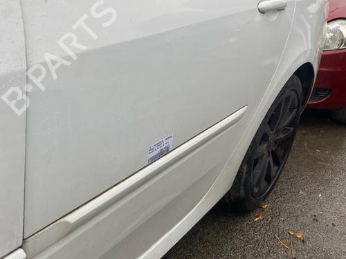 left-rear-door-renault-laguna-iii-bt01-2007-2008-2009-2010-2011-2012-2013-2014-2015-39570250 main image