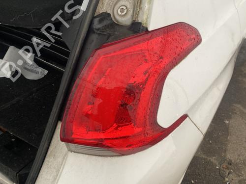 Used Right taillight Right taillight PEUGEOT 2008 I (CU_) 1.2 VTi (82 hp) 31944244 31944244