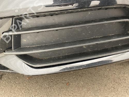 Used Grille AUDI A1 (8X1, 8XK) 1.6 TDI (105 hp) 30395903