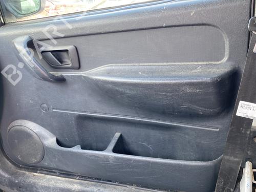Garniture avant droite CITROËN BERLINGO / BERLINGO FIRST Box Body/MPV (M_) 1.9 D 70 (MBWJZ, MCWJZ) (69 hp) 26954625