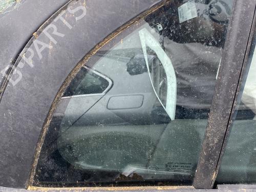 Vitre de custode avant gauche CITROËN DS3 (SA_) 1.6 VTi 120 (120 hp) 27492366