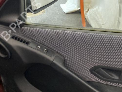 Høyre frontpanel PEUGEOT 405 II (4B) 1.9 TD (90 hp) 32208022