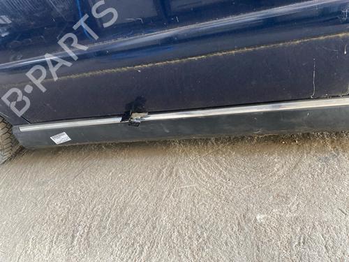 Used Left sideskirt Left sideskirt 37279281 37279281