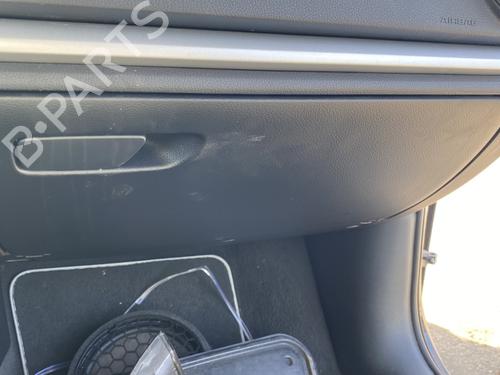 Used Glove box AUDI A3 (8V1, 8VK) 1.4 TFSI (122 hp) 29425272