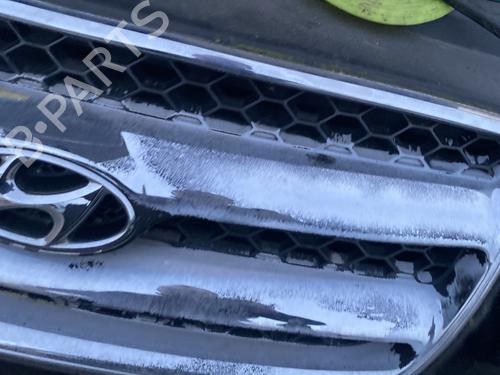 Grille HYUNDAI SANTA FÉ II (CM) 2.2 CRDi GLS 4x4 | BP30133160C40