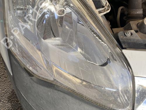 Used Right headlight Right headlight CITROËN BERLINGO MULTISPACE (B9) 1.6 HDi 110 (109 hp) 31041470 31041470