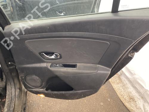 Høyre bakpanel RENAULT MEGANE III Grandtour (KZ0/1) 1.5 dCi (KZ09, KZ0D, KZ1G, KZ29, KZ14, KZ1W, KZ10, KZ1F,... (110 hp) 32170411
