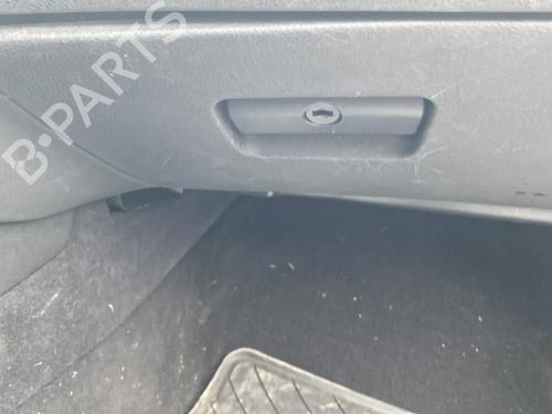 Used Glove box BMW 5 (E39) 525 d (163 hp) 26289083