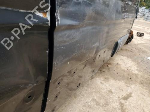 Used Right slide door RENAULT TRAFIC II Van (FL) 2.5 dCi 145 (FL0J) (146 hp) 22120726