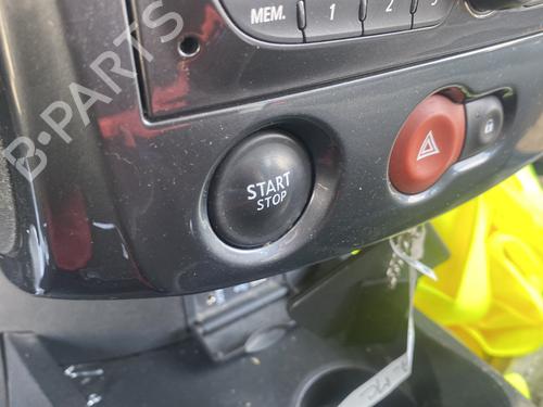 switch-renault-clio-iii-br01-cr01-2005-2006-2007-2008-2009-2010-2011-2012-2013-2014-32449156 main image