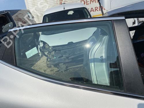 rear-right-door-window-renault-clio-v-b7_-2019-26431372 main image