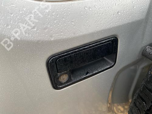 Used Tailgate handle Tailgate handle SUZUKI JIMNY Closed Off-Road Vehicle (SN) 1.3 16V 4WD (SN413, JB33) (80 hp) 39982544 39982544