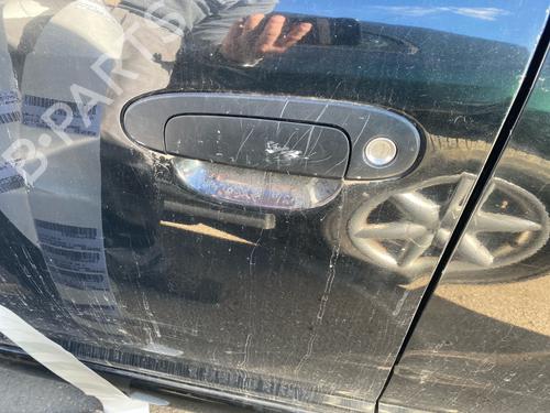 front-left-exterior-door-handle-toyota-yaris-_p1_-1999-2000-2001-2002-2003-2004-2005-39607030 main image