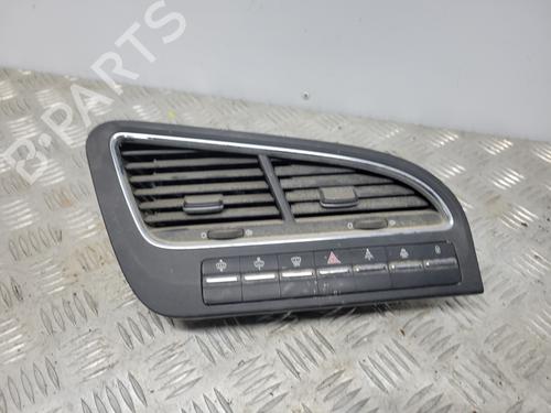 Used Air vent PEUGEOT 5008 (0U_, 0E_) 1.6 HDi (114 hp) 23783908