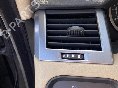 Used Air vent Air vent LAND ROVER RANGE ROVER SPORT I (L320) 2.7 D 4x4 (190 hp) 24111542 24111542