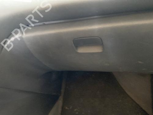 Used Glove box PEUGEOT 5008 (0U_, 0E_) 1.6 HDi (112 hp) 28366734