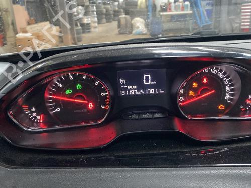 Used Instrument cluster PEUGEOT 208 I (CA_, CC_) 1.2 VTI 82 (82 hp) 23785775
