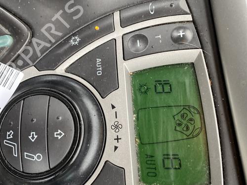 Climate control PEUGEOT 807 (EB_) 2.2 HDi | BP32207914I5
