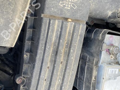 Used Air filter box VW TOURAN (1T1, 1T2) 2.0 TDI (140 hp) 28614151